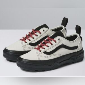 Women’s Sentry Old Skool Vans